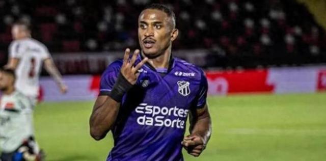 1734886587800097891.jpg 国足集训或影响备战 巴乙前锋95万欧加盟申花?