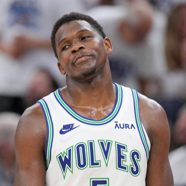 1732778557275067203.jpg 规则官方-内讧开始?爱德华兹:我们太软了 大家正在分崩离析