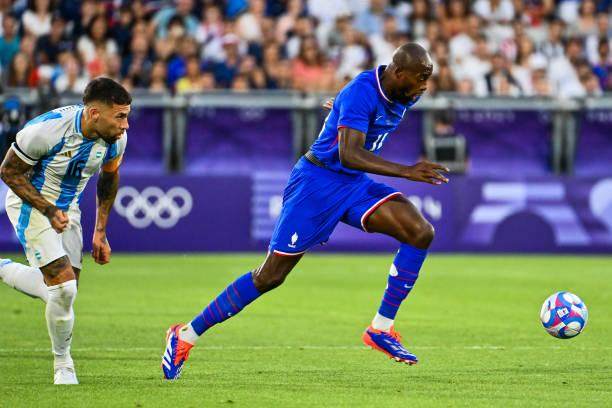 APP下载-法国终结拉美5连冠，亨利用德尚的方式击败阿根廷