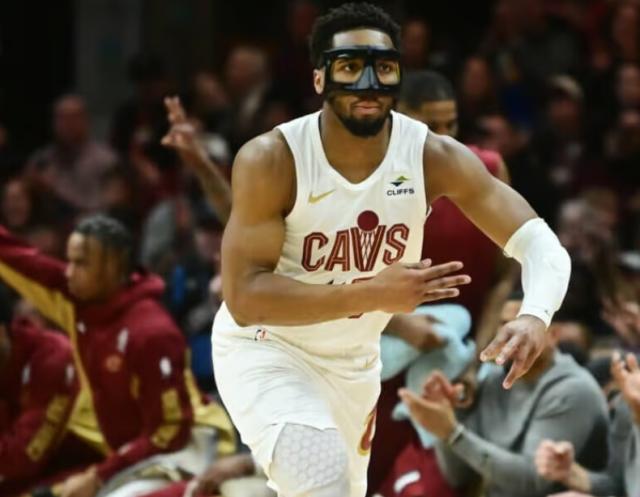 1711821448288089450.png APP下载-续约只是骑士一厢情愿 米切尔去向将撼动联盟格局